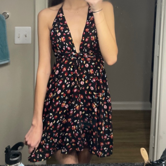 Brandy Melville Dresses & Skirts - Brandy Melville Halter Dress